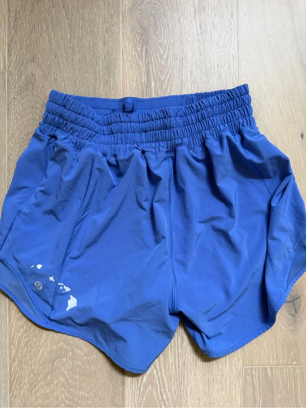 Lululemon Hawaiian Islands Hotty Hot Low Rise Short 2.5